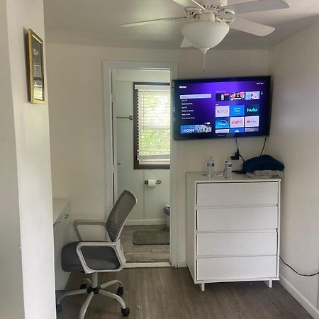 Cozy Room With Private Bathroom New York City Exterior photo